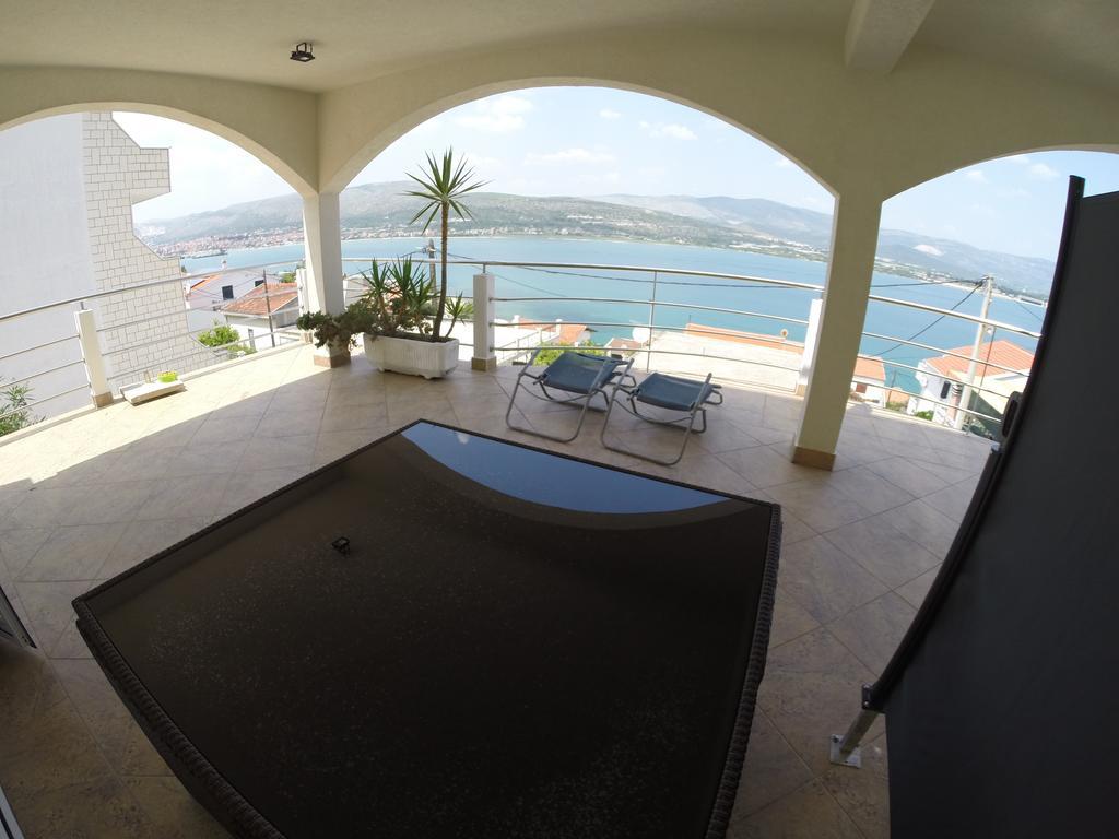 Palace View Trogir Exterior foto